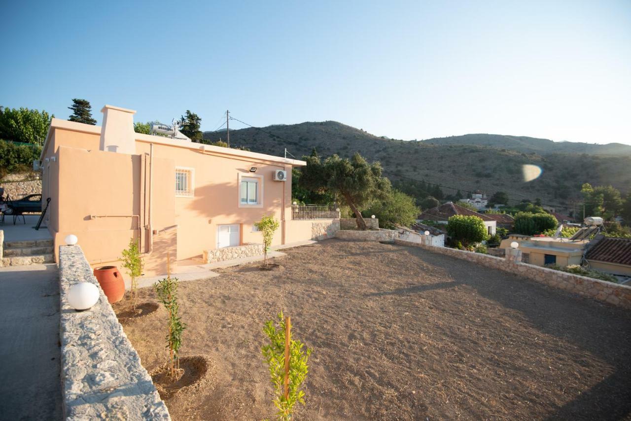 Tzitzifés Panorama Country Residence מראה חיצוני תמונה